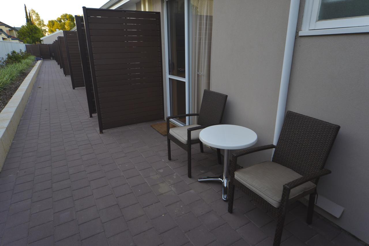 Bentley Motel Perth Exterior photo