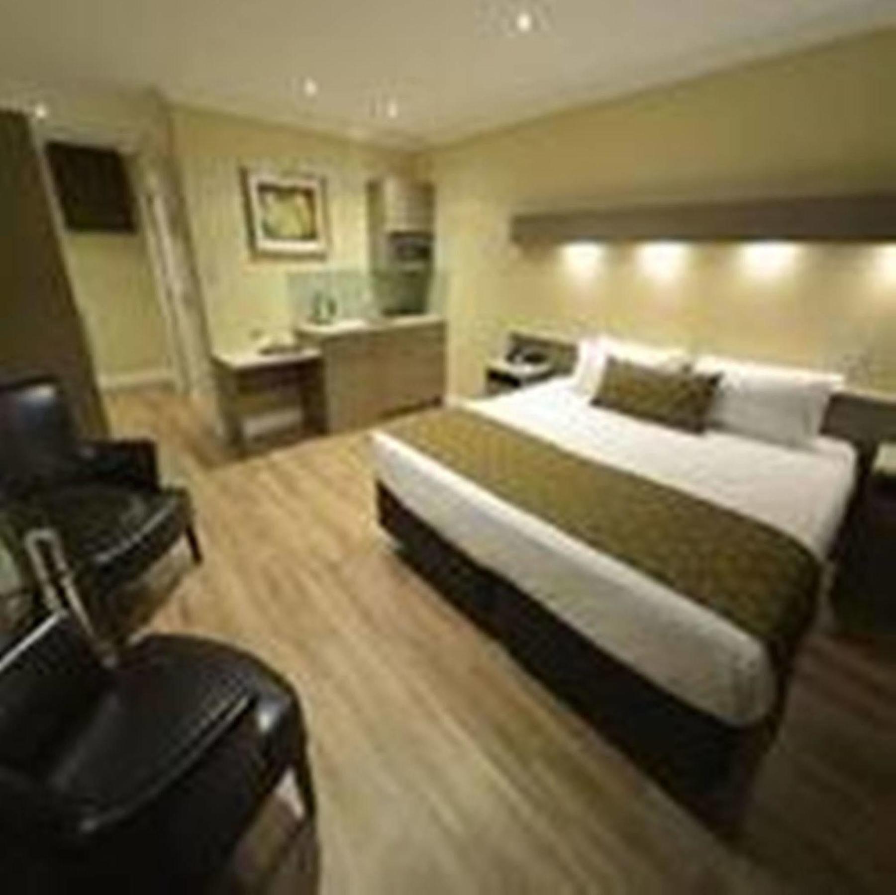 Bentley Motel Perth Exterior photo